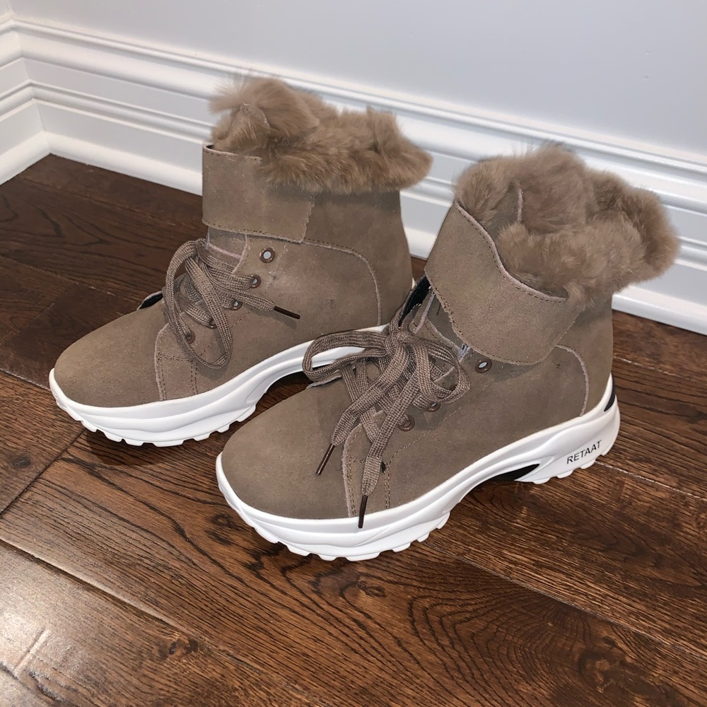 Winter sneaker boots